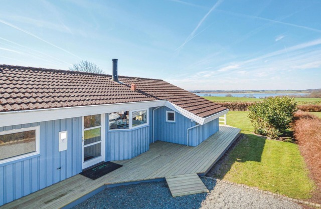 Awesome home in Hejls with sauna
