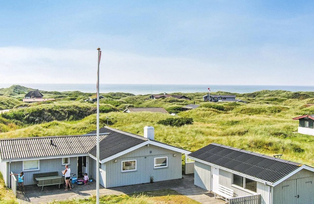 Awesome home in Løkken with WiFi