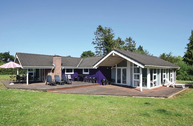 Awesome home in Rudkøbing with sauna