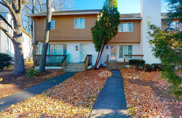 Bayberry Woods Home Near the Beach w/Shared Pool, Private W/D, Free WiFi