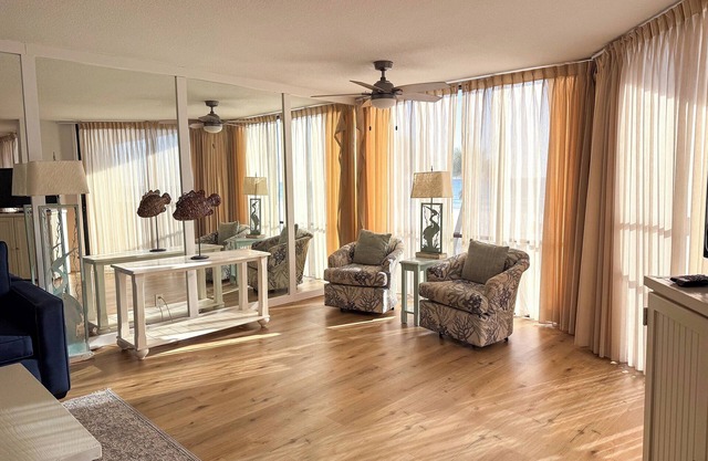 Windward At Edgewater 