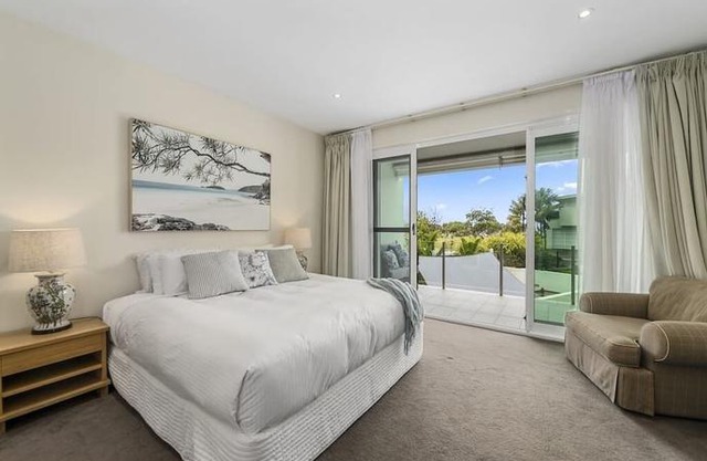 Beachfront by the CC - Family friendly, plunge pool, steps to the beach