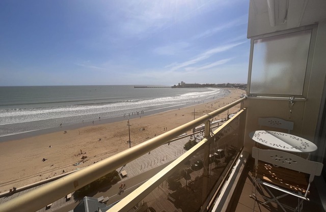 "Beachfront Studio with Balcony and Stunning Sea View"