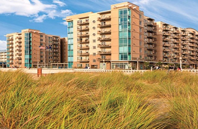 Beachfront Resort The Promenade 