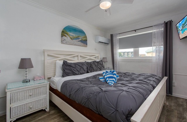 Tropic Terrace Beachfront Rental 