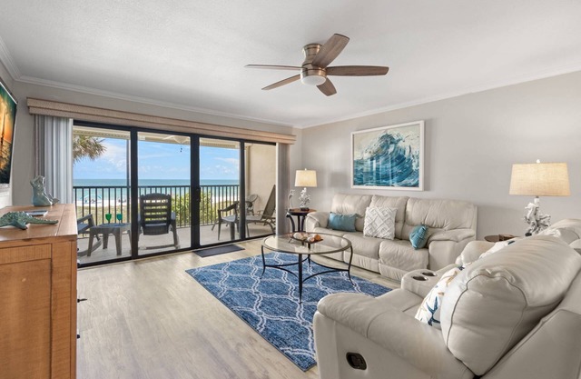 Beachfront with Amazing Views! Heated Pool, Hot Tub, Tennis Courts ~ 206 Reflections