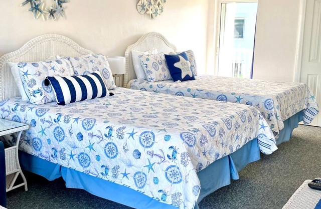 Beachside Unit 33 - Key Colony