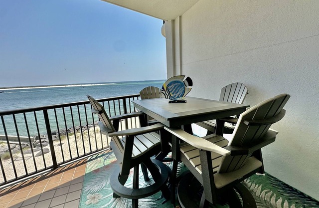 Beautiful 2nd Floor Condo located on the Beach with Views of The Pass