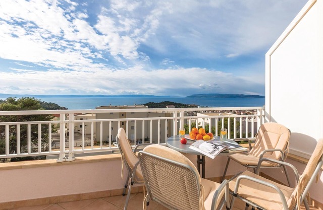 Beautiful apartment in Makarska