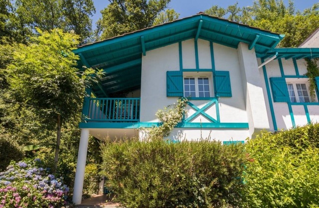 Residence Swimming 