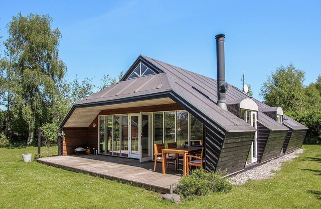 Beautiful home in Samsø with WiFi