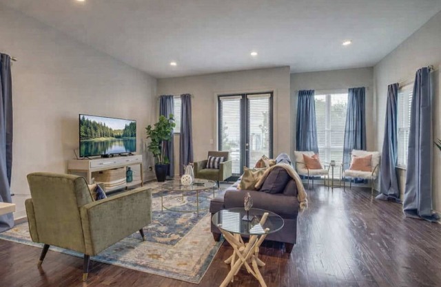 Beautiful Nashville Home – Near Broadway