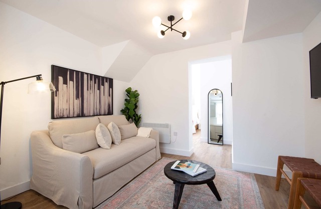 Beautiful new Grosvenor Street Apartment