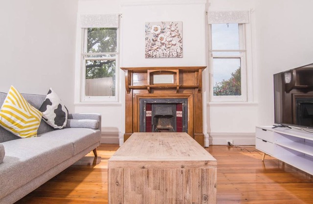 Beautiful Pre-Loved Ashfield 4 Bedroom HOME