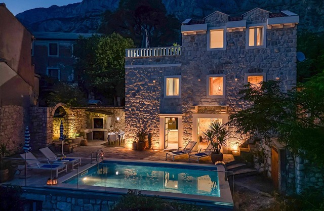 Ferienhaus Tučepi Für Personen 
