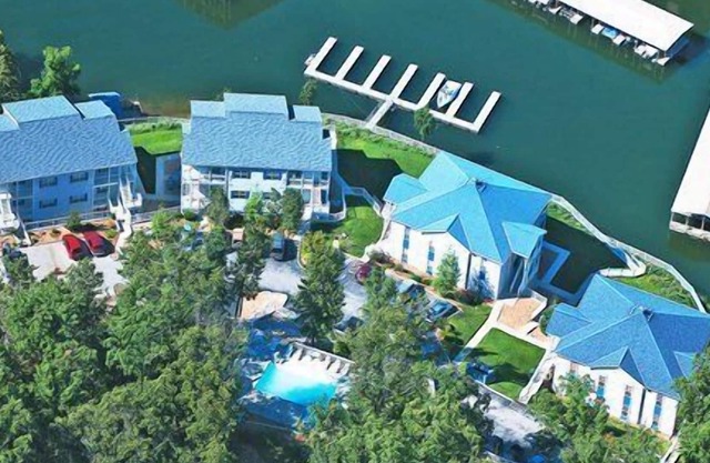 Vintage Landing Ozark 