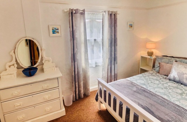 Beautiful two bedroom apartment in Mullion