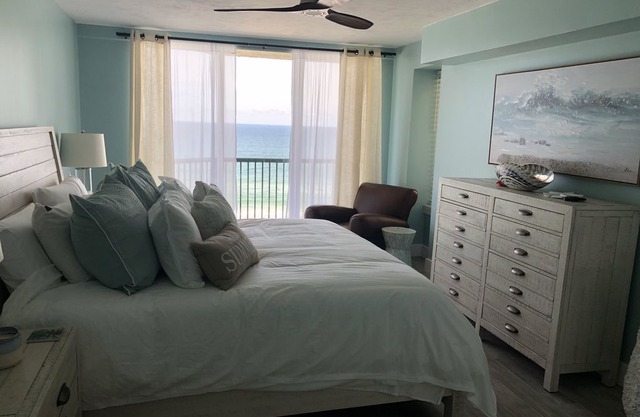 Beautifully appointed oceanfront condo (non-drive beach, pool/spa)