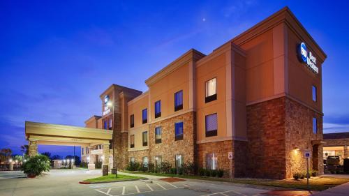 Bastrop Pines Inn 