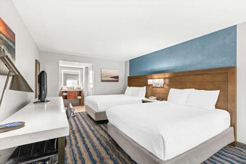 Chula Valley Hotel 