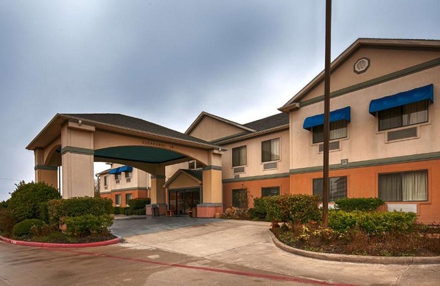 Executive Inn 