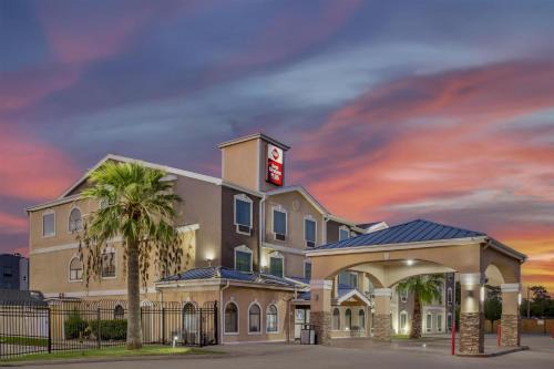 Heritage Inn 