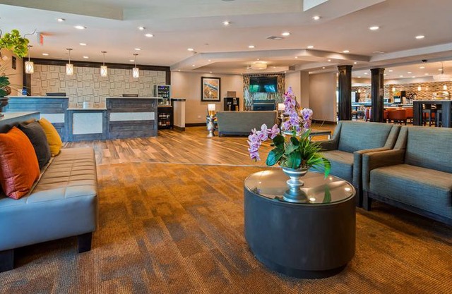 Best Western Plus North Joliet