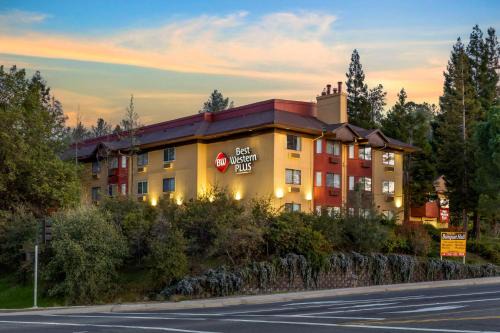 Placerville Inn 