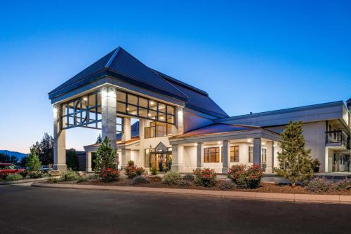 Vista Inn At The Airport 