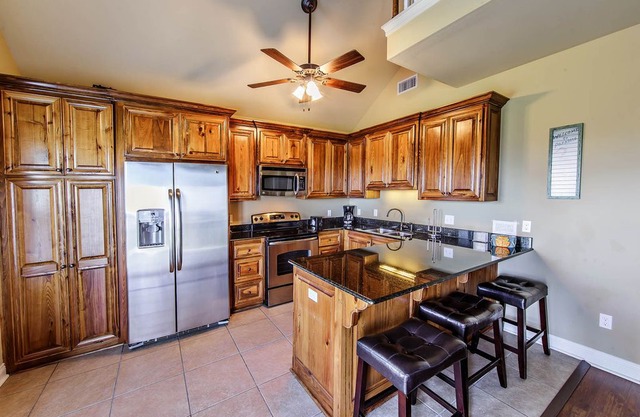 Blue Water Villa (H) / 2685