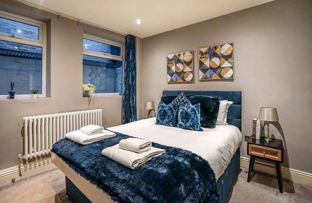 Bootham in Style - a couples retreat that sleeps 3 guests in 1 bedroom