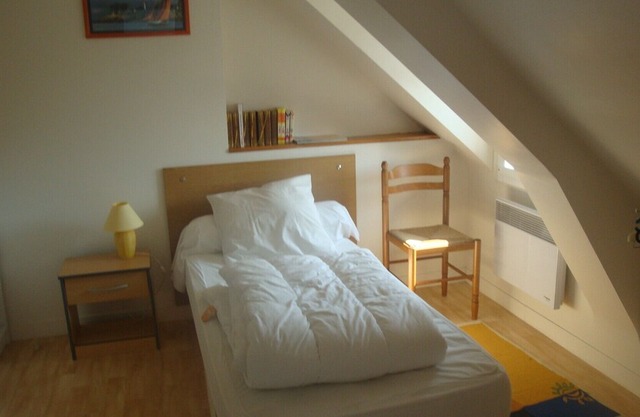 Breton house located in an authentic seaside village in Brittany