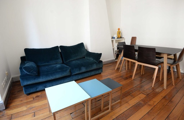 Bright flat in Montmartre