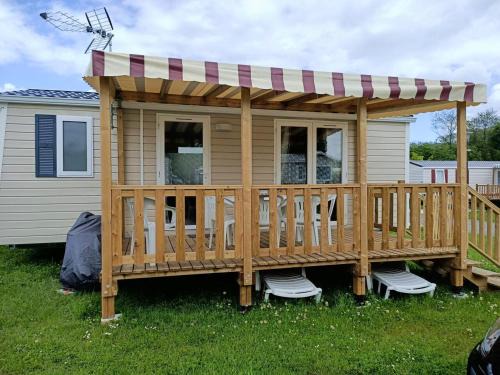 Bungalow Chambres Piscine Partagee Et Jardin Amenage Onzain 