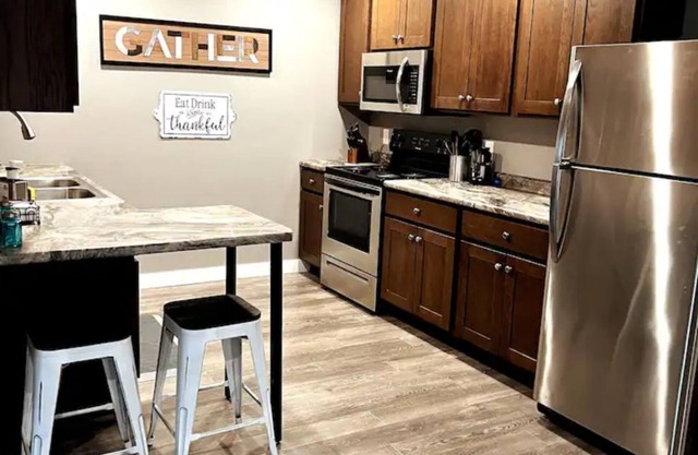 Butterfly Park Retreat Located Decorah Attractions 