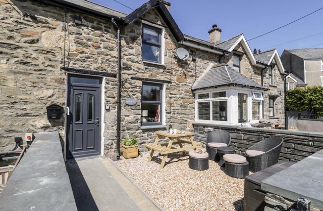 Bwthyn Afon River Cottage 