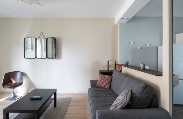 Côté Rivière Petit Coin Verdure Ville 