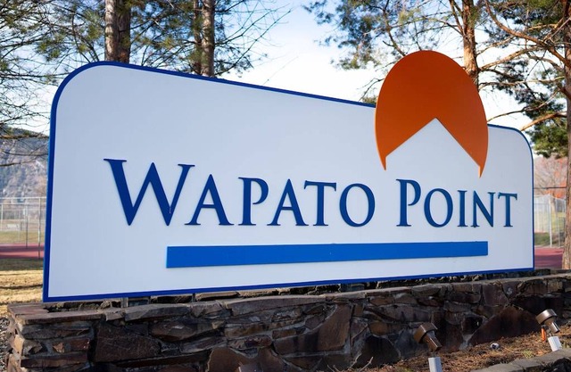 C3 Waterfront Condo with Mountain Views