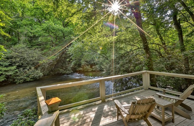 Rendezvous The River 