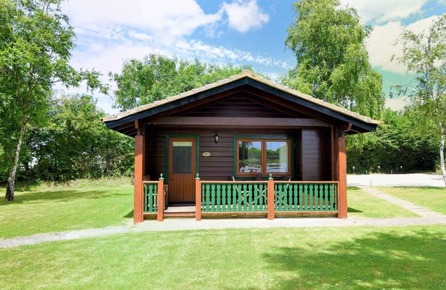 Cabin ∙ 2 bedrooms ∙ 4 guests