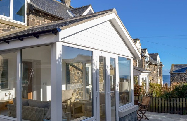 Cabin ∙ 2 bedrooms ∙ 4 guests