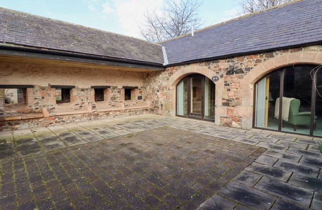 Cabin ∙ 2 bedrooms ∙ 4 guests