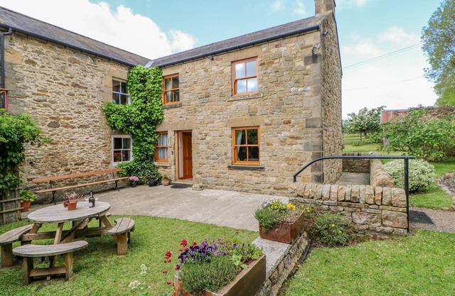 Cabin ∙ 2 bedrooms ∙ 5 guests