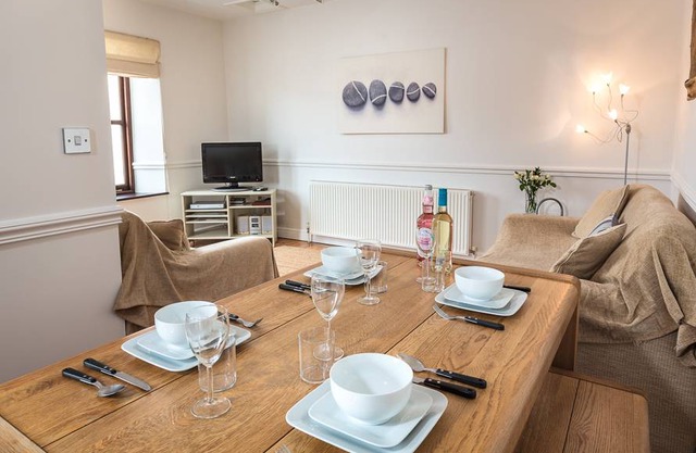 Cabin ∙ 2 bedrooms ∙ 4 guests