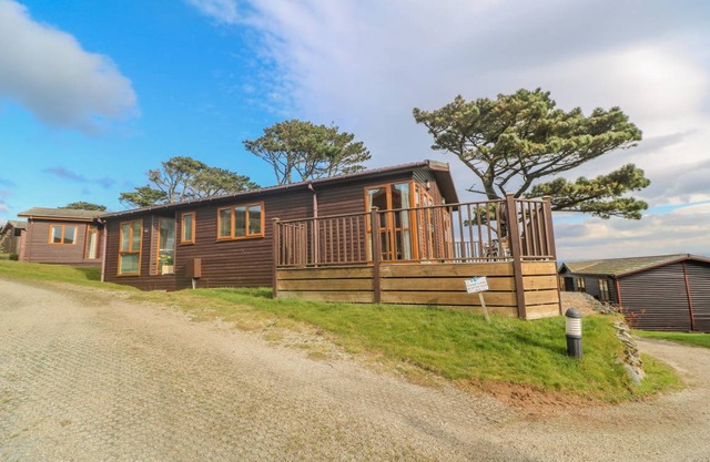 Cabin ∙ 2 bedrooms ∙ 4 guests