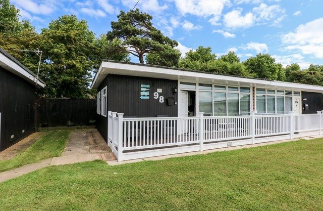 Cabin ∙ 2 bedrooms ∙ 4 guests