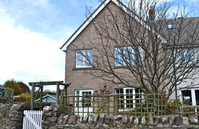 Cabin ∙ 3 bedrooms ∙ 5 guests