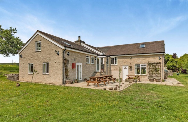 Cabin ∙ 3 bedrooms ∙ 8 guests