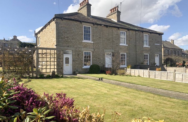 Cabin ∙ 2 bedrooms ∙ 4 guests