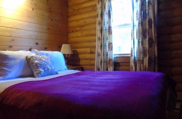 Cajun Cedar Log Cottages 2 Bdrm - Cape Breton Unit1
